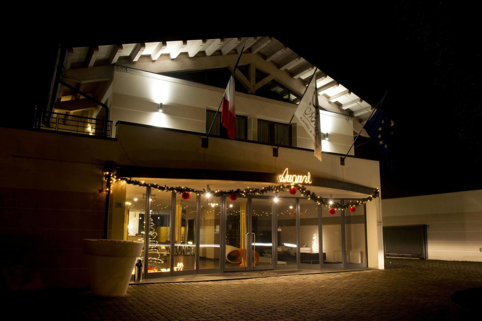 Onemhotel