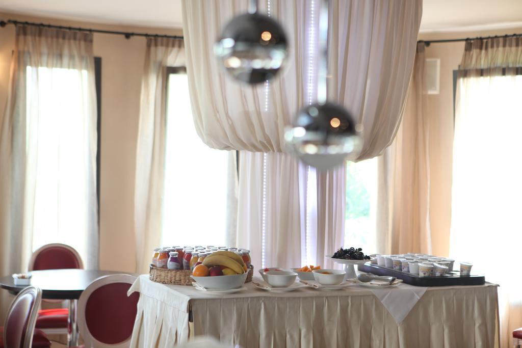 Onemhotel
